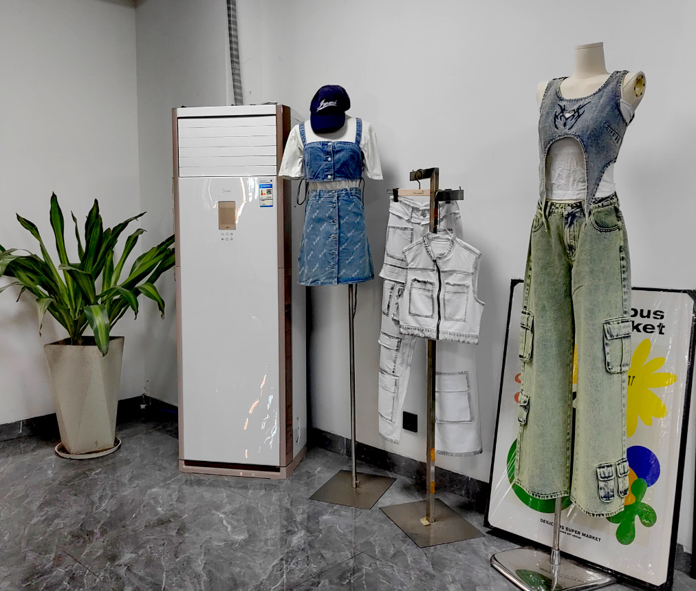Guangzhou Tsra Garment Co., Ltd.